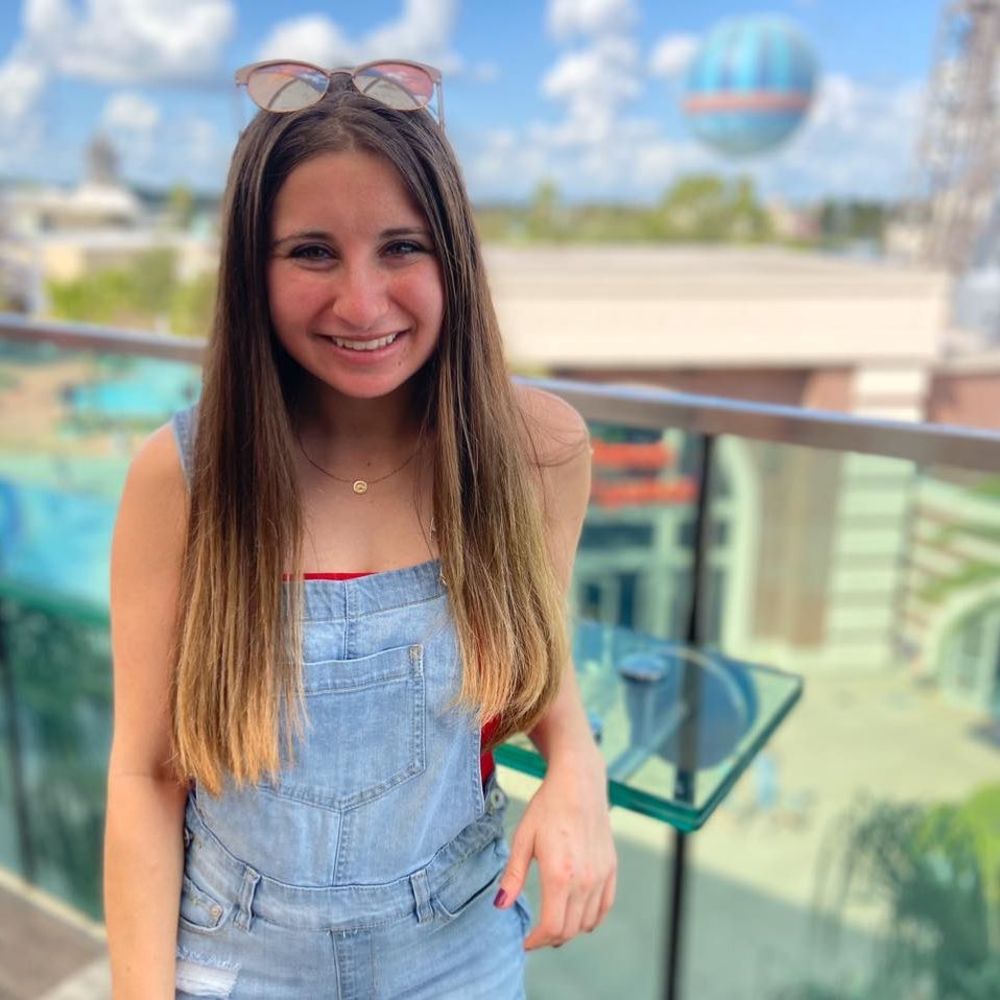 Meet your Posher, Carly